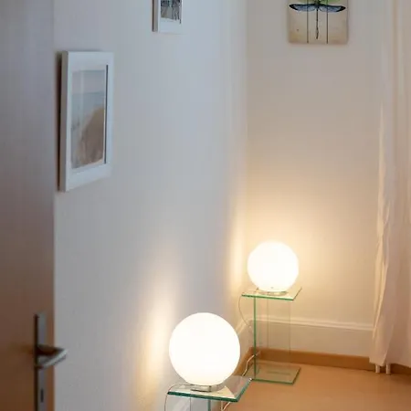 Between Lakes - 54 아파트 *