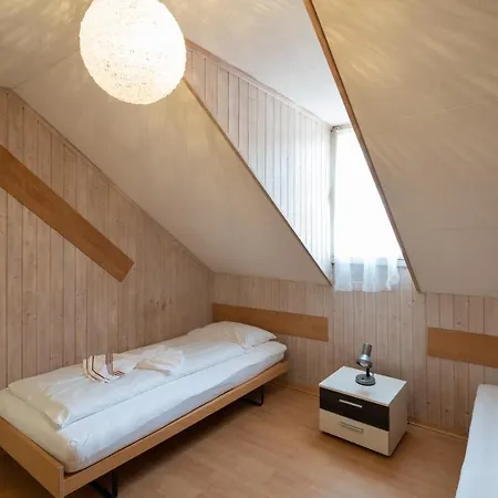 Between Lakes - 54 인터라켄