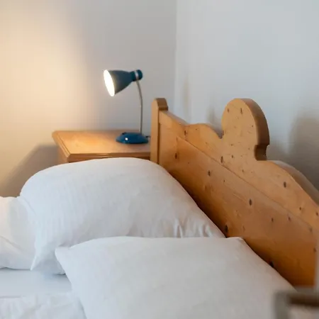 Between Lakes - 54 인터라켄