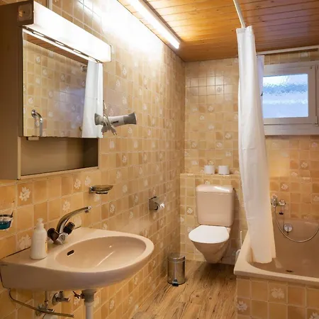 Between Lakes - 54 인터라켄