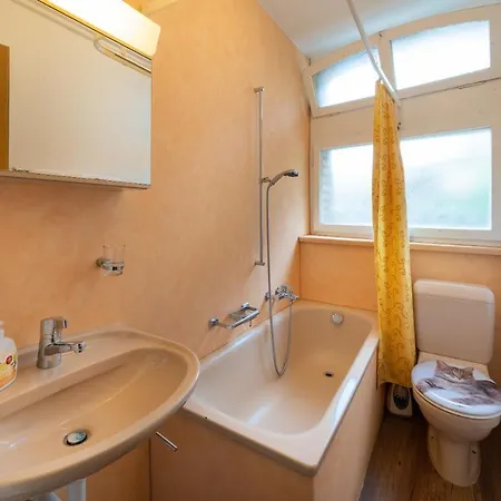 Between Lakes - 54 아파트 *