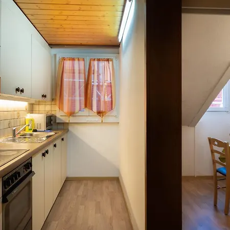 아파트 Between Lakes - 54 *