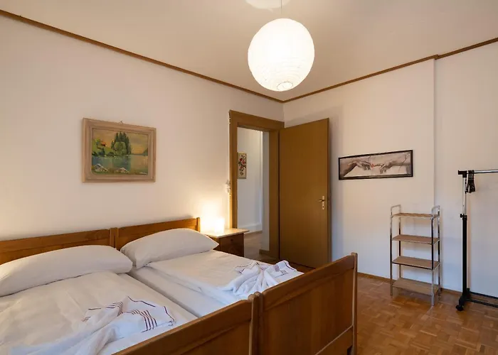 Between Lakes - 54 Інтерлакен