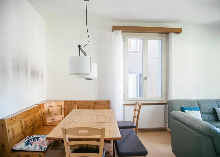 Between Lakes - 54 Інтерлакен