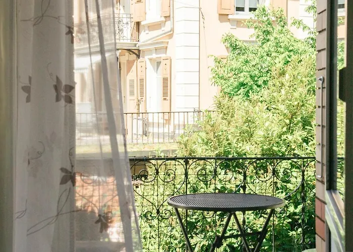 Between Lakes - 54 Апартаменти Інтерлакен