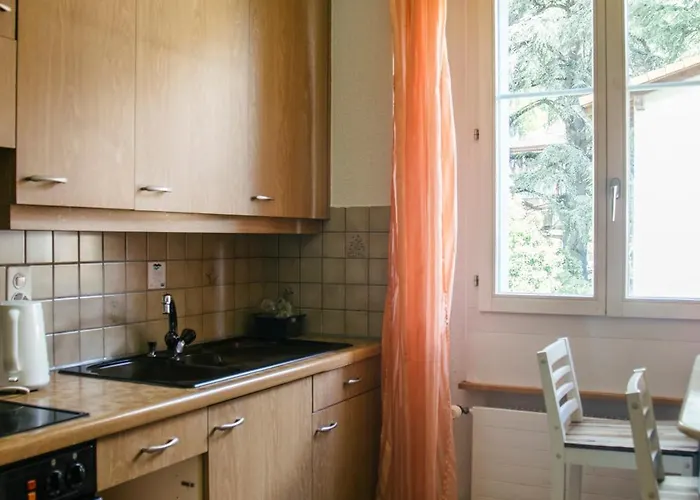 Between Lakes - 54 Lägenhet