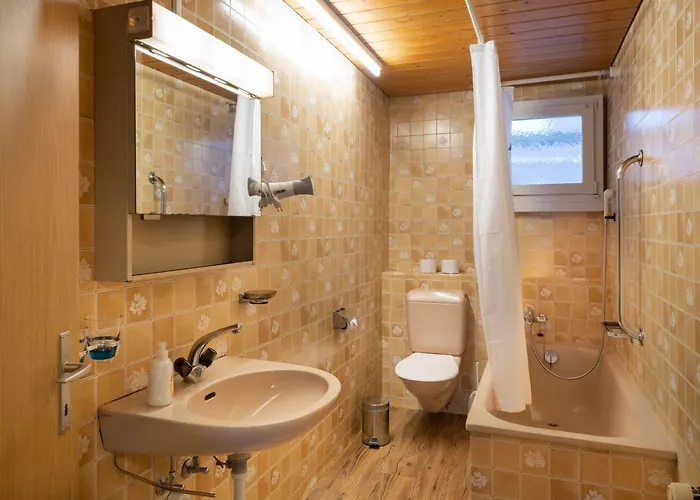 Between Lakes - 54 Interlaken